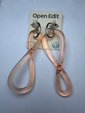 4.25” Acrylic Loop Drop Earrings in Translucent Apricot/Peach